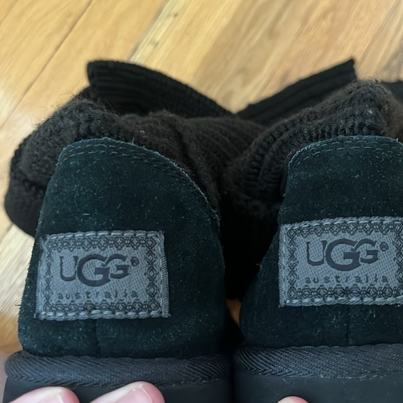 Knit Ugg - Picture 4 of 5
